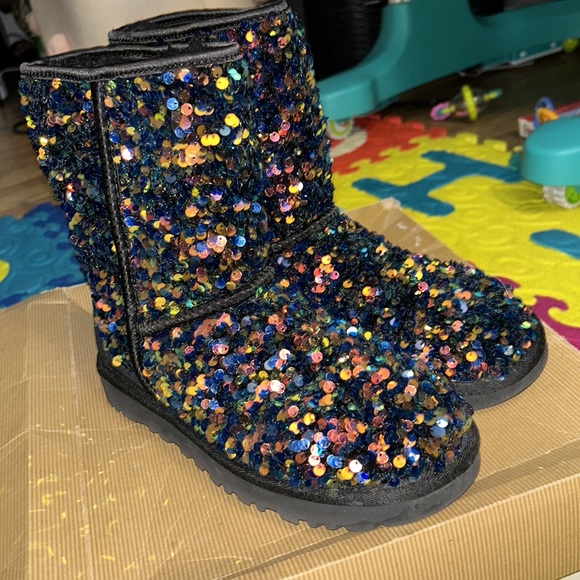 Sparkling blue UGGS - Picture 4 of 4